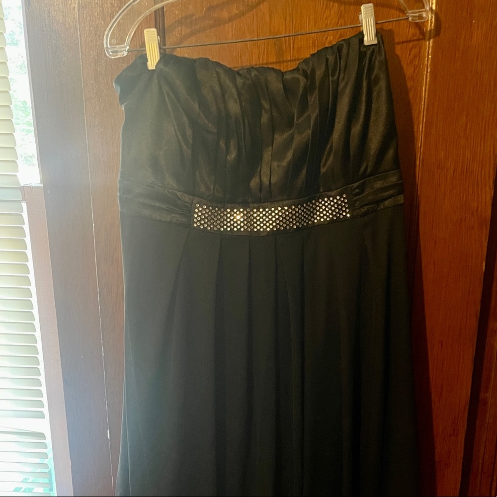 Strapless black formal dress